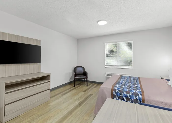 Suburban Studios Copley Akron West